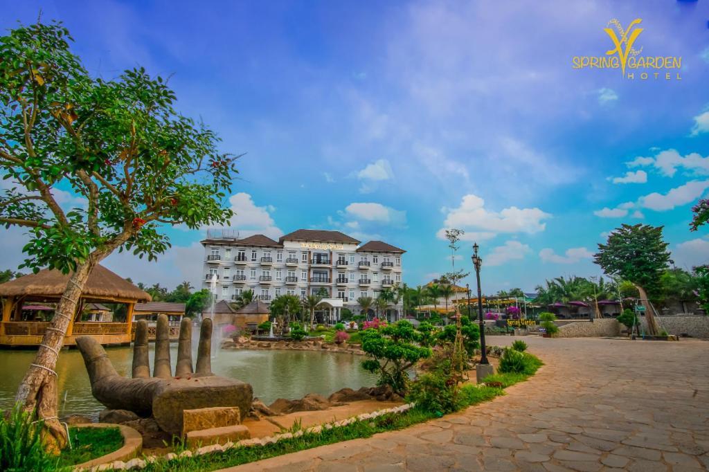 Spring Garden Hotel Lk Long Khanh Zewnętrze zdjęcie