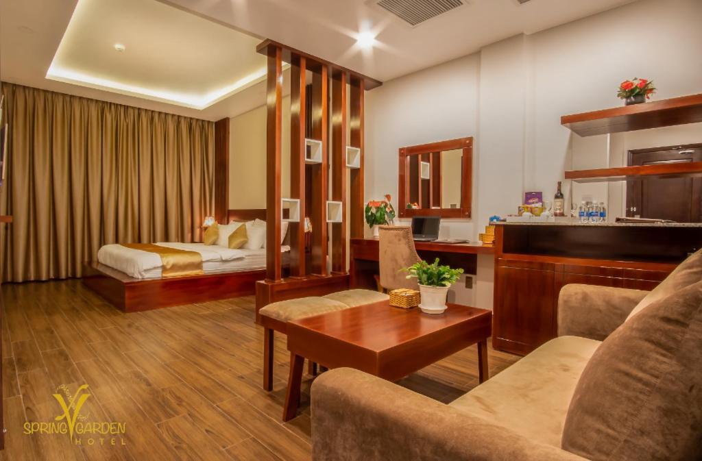 Spring Garden Hotel Lk Long Khanh Zewnętrze zdjęcie