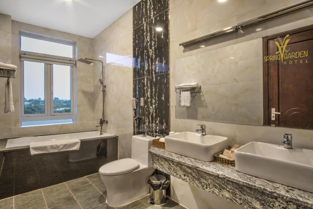 Spring Garden Hotel Lk Long Khanh Zewnętrze zdjęcie