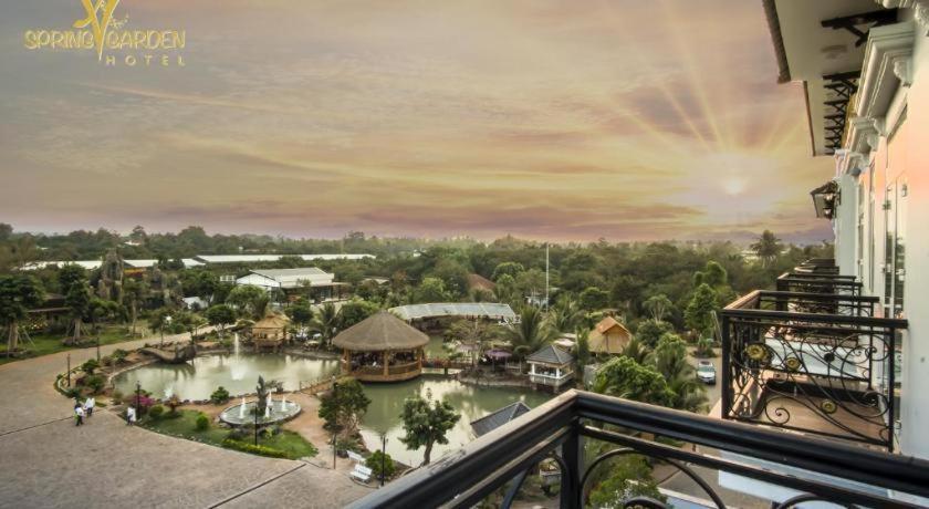 Spring Garden Hotel Lk Long Khanh Zewnętrze zdjęcie