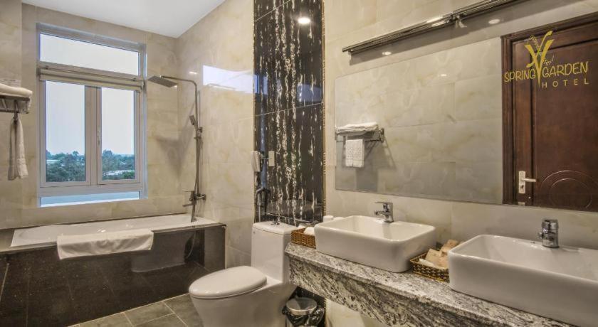 Spring Garden Hotel Lk Long Khanh Zewnętrze zdjęcie